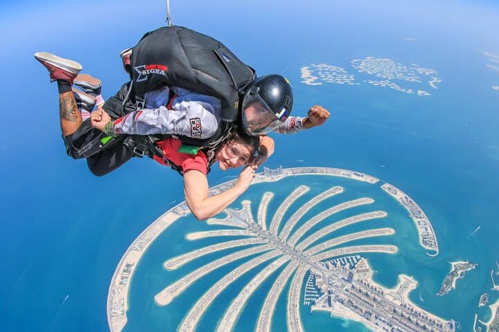 Dubai Palm Tandem Skydive — Jump Over Palm Jumeirah with Transfers
