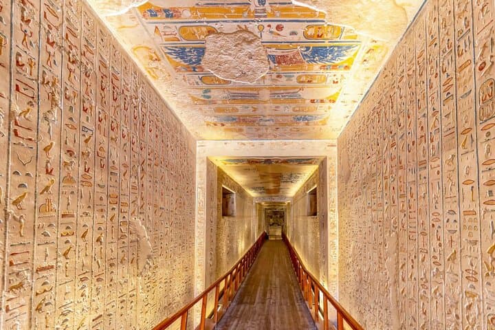 4-Day Nile Cruise: Cairo to Aswan, Abu Simbel & Luxor by Plane photo 3