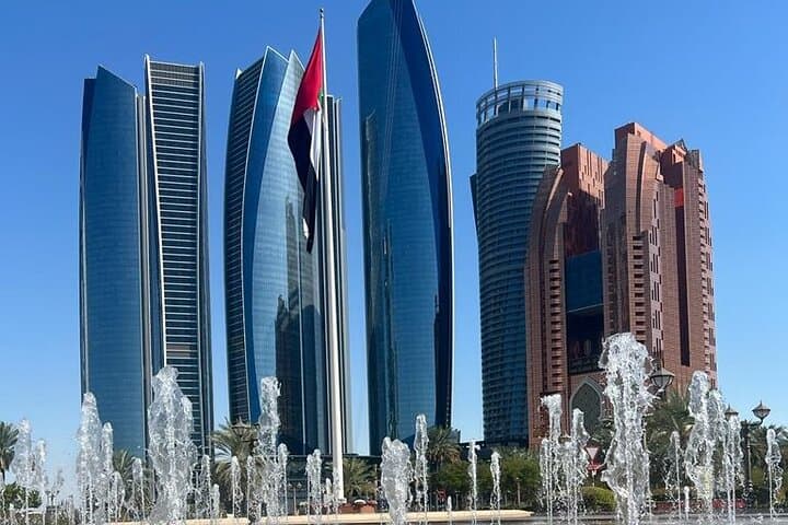 Abu Dhabi Day Tour: Sheikh Zayed Grand Mosque, Emirates Palace & Heritage Village photo 3