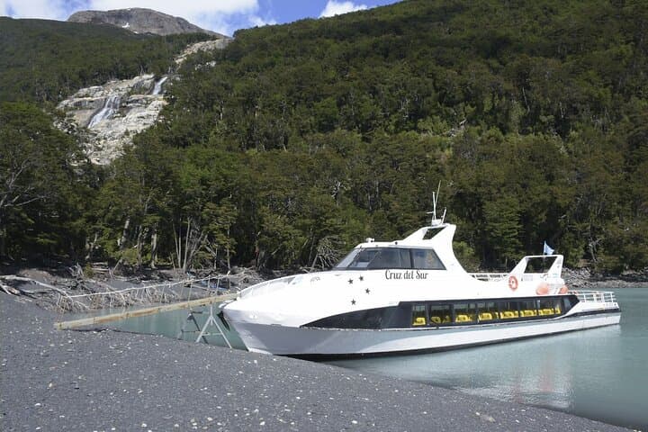Mayo Glacier Spirit Trek: Sail and Hike Seno Mayo & Perito Moreno photo 6