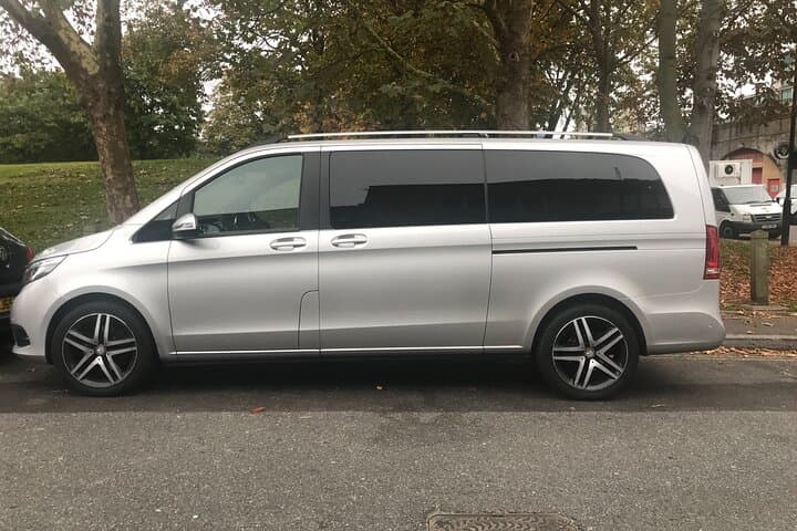 Private Transfer to Windsor Castle with Tickets — 4‑Passenger Chauffeur Service photo 4