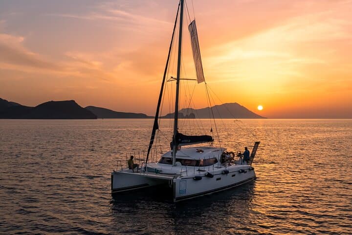 Half-Day Sunset Catamaran Cruise to Kleftiko with Lunch — Milos