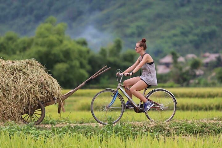 Mai Chau Day Trip from Hanoi: Thung Khe Pass, Cycling Ban Lac & Thai Village Experience photo 2