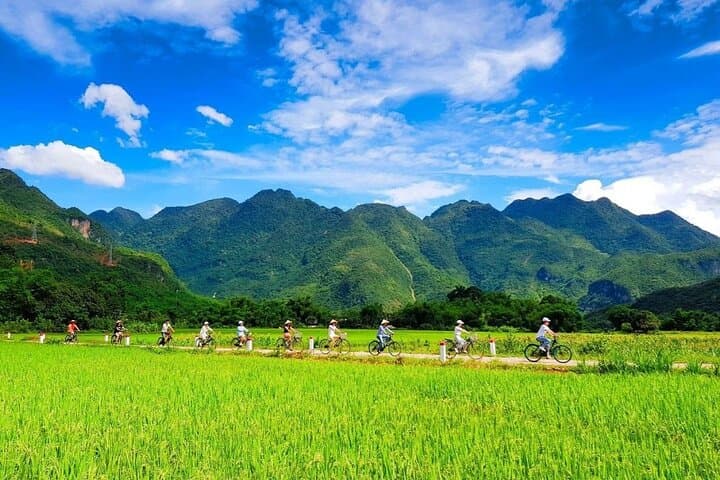 Mai Chau Day Trip from Hanoi: Thung Khe Pass, Cycling Ban Lac & Thai Village Experience photo 6