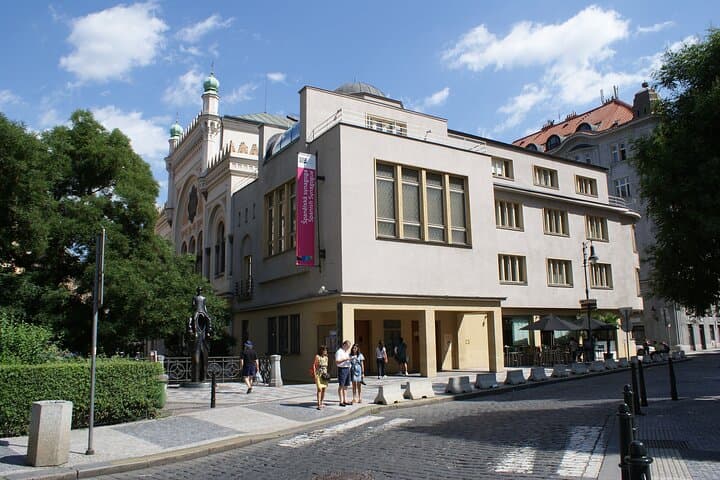 Prague Jewish Museum Private Tour: Skip-the-Line Synagogues & Cemetery photo 4