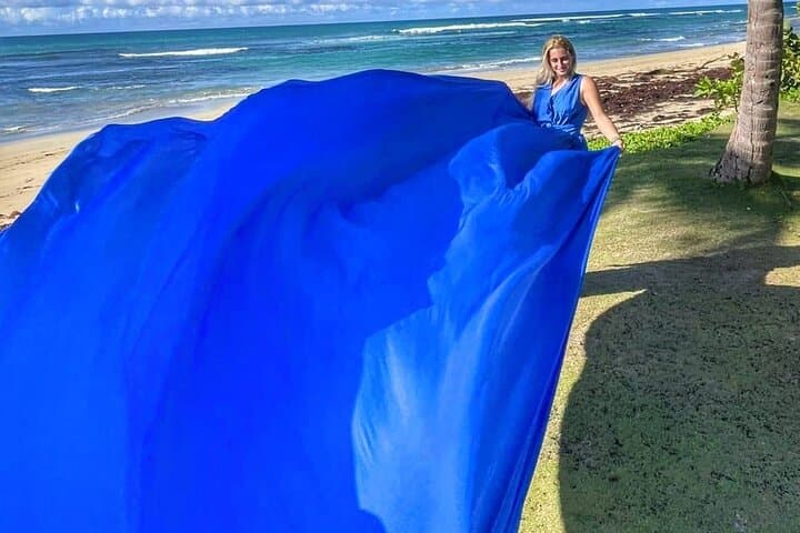 Flying Dresses Photo Shoot in Bayahibe — Dramatic Beach Portraits in the Dominican Republic photo 2