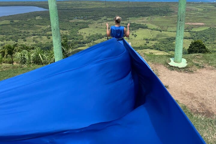 Flying Dresses Photo Shoot in Bayahibe — Dramatic Beach Portraits in the Dominican Republic photo 4