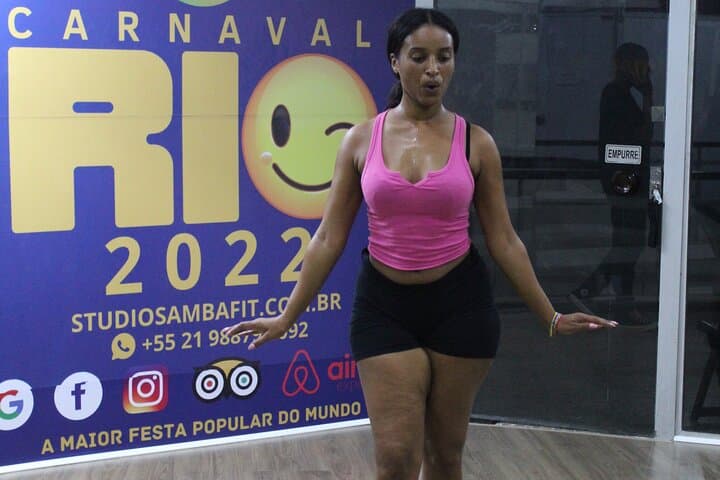 Samba Class in Ipanema: Learn Carnival Steps on Rio’s Iconic Beach photo 6