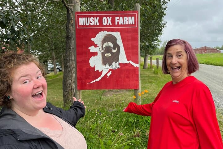 Musk Ox Farm Scenic Drive from Anchorage: Guided Tour & Qiviut Experience photo 2