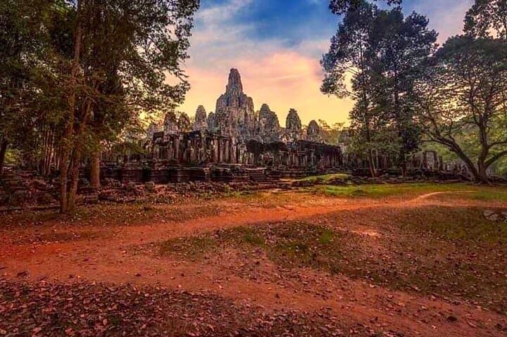 Full-Day Private VIP Tour of Angkor Complex: Angkor Wat, Bayon & Ta Prohm photo 6