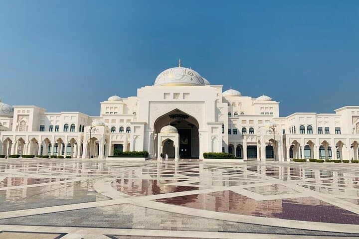 Abu Dhabi Day Tour: Sheikh Zayed Grand Mosque, Emirates Palace & Heritage Village photo 2