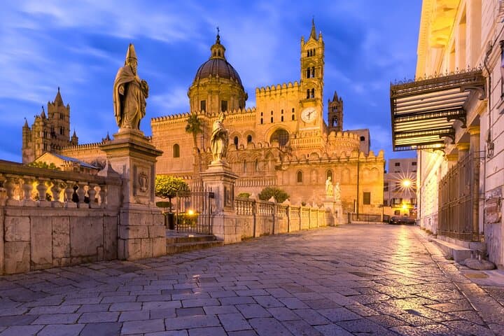 Palermo Scavenger Hunt: Self-Guided Walking Tour of Historic Highlights