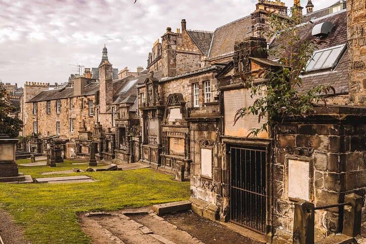 Edinburgh Harry Potter Self-Guided Scavenger Hunt — Walk the City's Magic photo 3
