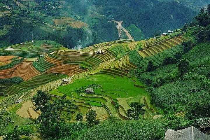 Sapa 3-Day Trekking Tour: Cat Cat, Lao Chai & Ta Van Villages photo 3