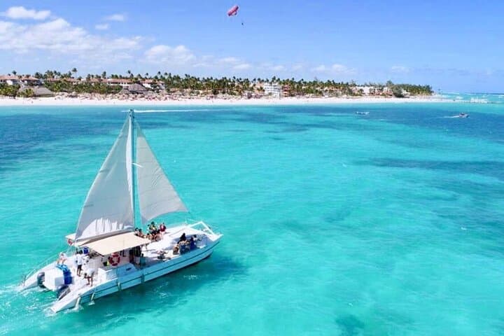 Punta Cana 3-Hour Boat Party with Snorkel, Natural Pool & Open Bar photo 2