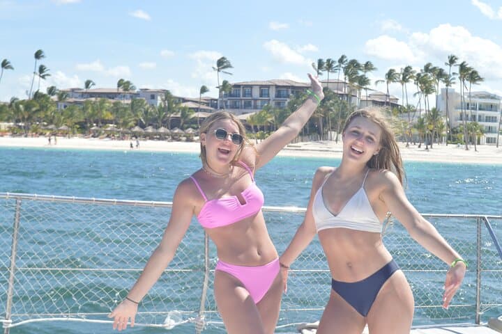 Punta Cana 3-Hour Boat Party with Snorkel, Natural Pool & Open Bar photo 6