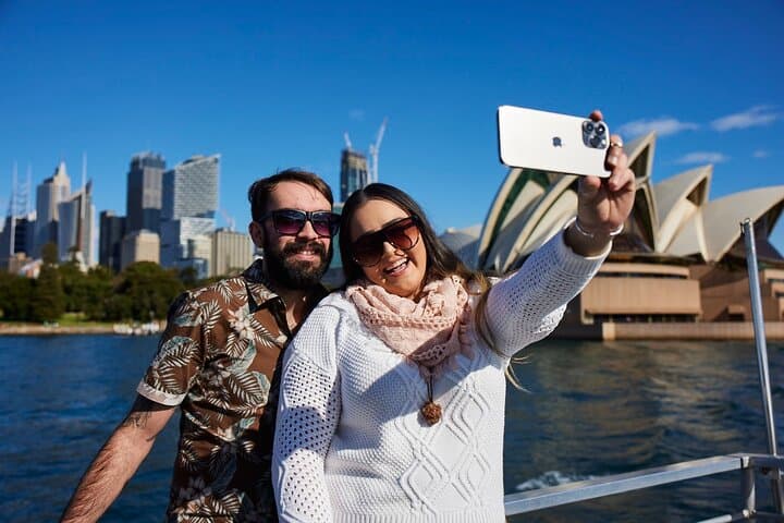 Sydney Harbour Discovery Cruise with Lunch — Opera House, Bridge & Secluded Beaches