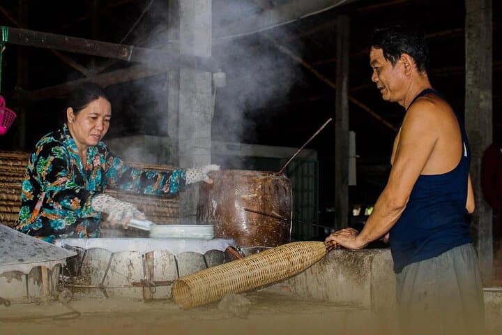 Cai Rang Floating Market & Small-Canal Morning Boat Tour photo 4