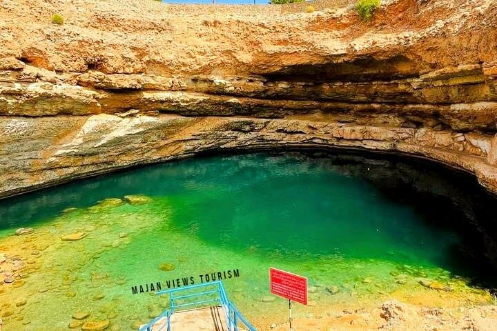 Wadi Shab & Bimmah Sinkhole: Full-Day Adventure from Muscat photo 5