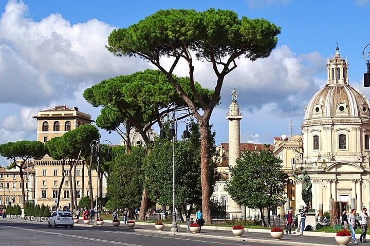 Rome by Golf Cart: 2-3 Hour Guided City Highlights Tour photo 6