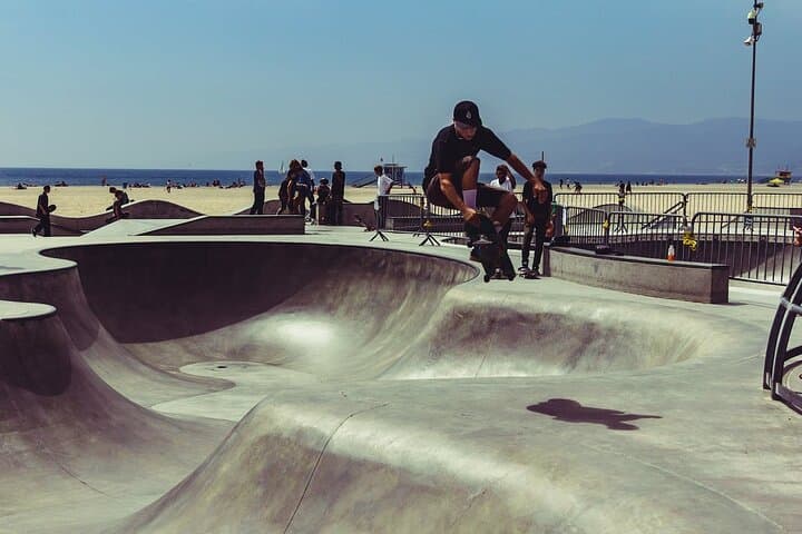Venice Beach Art & History Walking Tour: Boardwalk, Canals & Muscle Beach