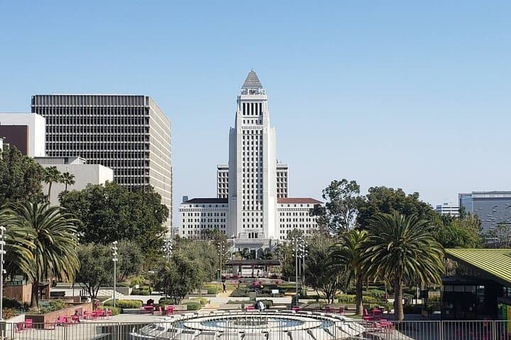 Downtown Los Angeles Architecture & History Walking Tour (Angels Flight Included)