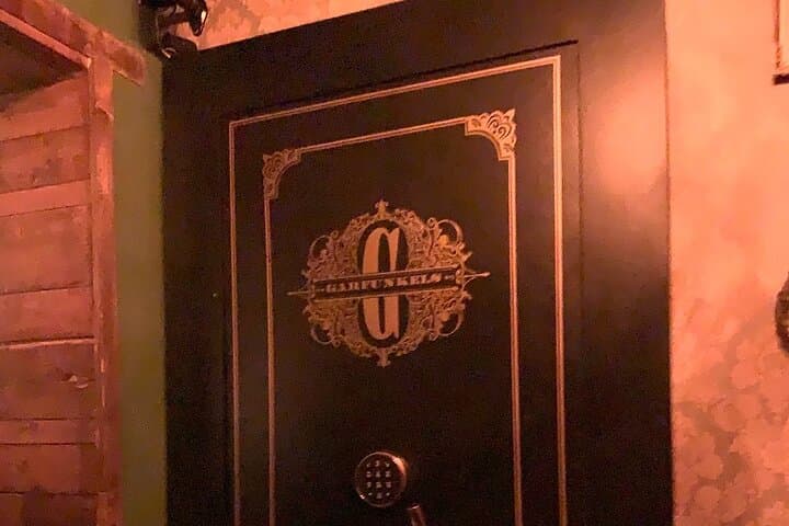 Lower Manhattan Speakeasy Walking Tour — Guided Prohibition-Era Cocktail Experience photo 3