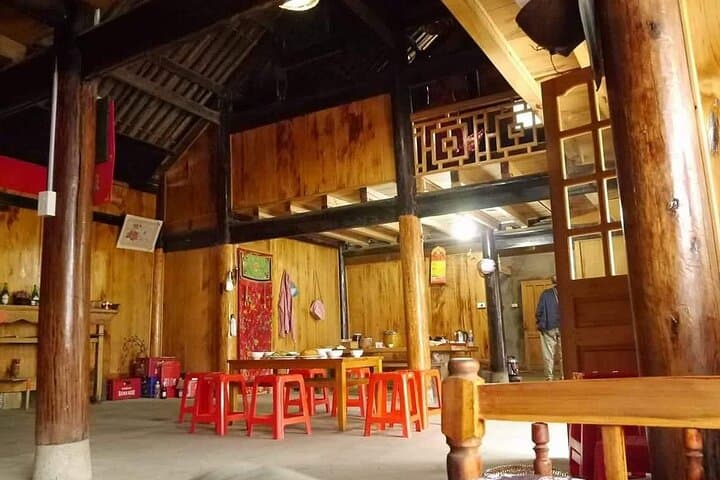 Sapa 2-Day Authentic Homestay Trek Through Muong Hoa Valley photo 3