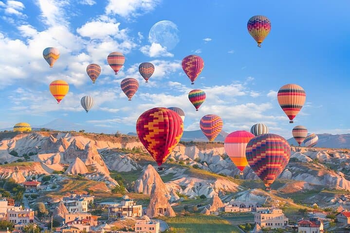 Cappadocia 2-Day Tour from Istanbul with Hot Air Balloon and Cave Hotel photo 2