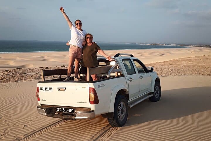 Boa Vista Island Highlights: Shipwreck, Dunes & Santa Monica Beach Day Tour