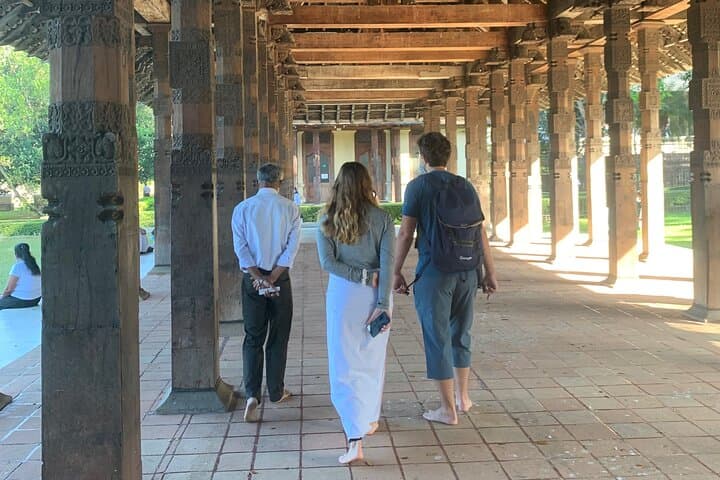 Private Day Excursion to Kandy: Temple of the Tooth, Botanic Gardens & Tea Factory photo 2