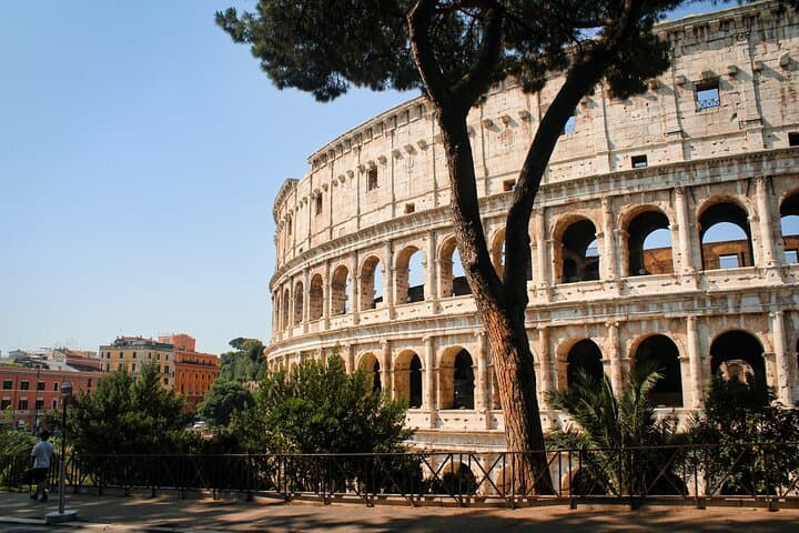 Rome by Golf Cart: Private Sightseeing and Food Tasting Tour photo 6