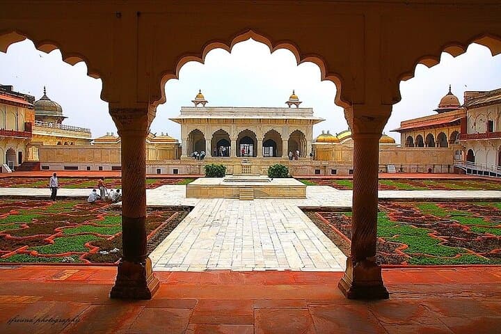 Sunrise at the Taj Mahal and Agra Fort: Half-Day Private Guided Tour photo 5