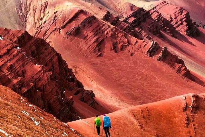 Hiking Rainbow Mountain and Red Valley: High‑Altitude Day Trek from Cusco photo 3