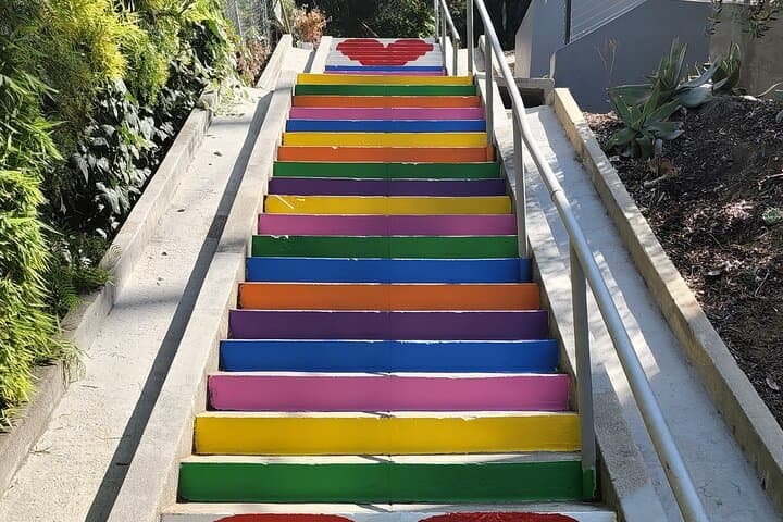 Silver Lake's Secret Painted Stairs: A Staircase Walk and Bakery Stop in LA photo 4