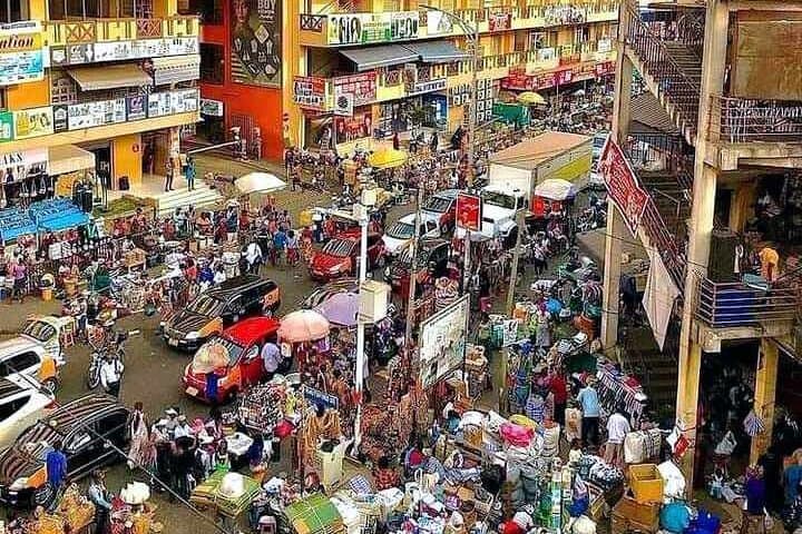 Two-Day Downtown Accra Walking Tour: Jamestown, Museums & Labadi Beach