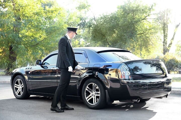 Private One-way Airport Transfer: DXB to Dubai Hotels — Fast, Reliable Ride photo 4