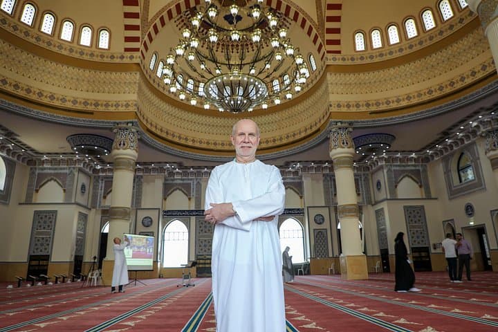 Inside Burj Al Arab and Jumeirah Blue Mosque: Half-Day Dubai City Tour photo 2
