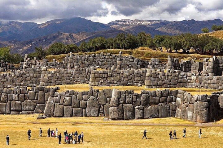 Cusco 4-Day Machu Picchu & Mountain of Colors Tour: City Sights to Rainbow Mountain photo 3
