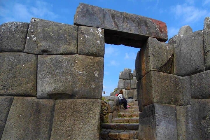 Cusco 4-Day Machu Picchu & Mountain of Colors Tour: City Sights to Rainbow Mountain photo 4