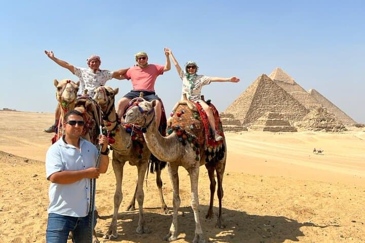 4-Hour Giza Pyramids Tour: Sphinx, Camel Ride & Koshary Lunch from Cairo photo 3