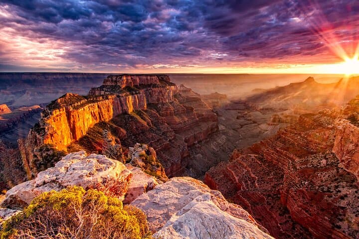 Grand Canyon West, Hoover Dam & Joshua Tree Day Tour from Las Vegas