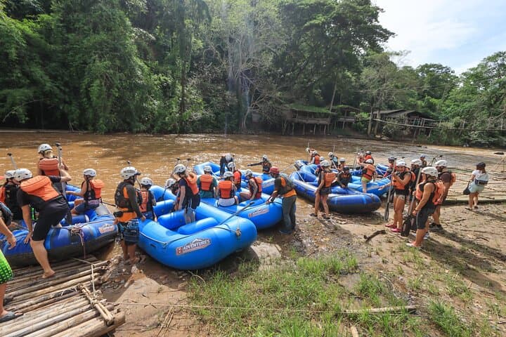 Mae Taeng River Rafting 8km from Chiang Mai — Pickup & Lunch photo 2