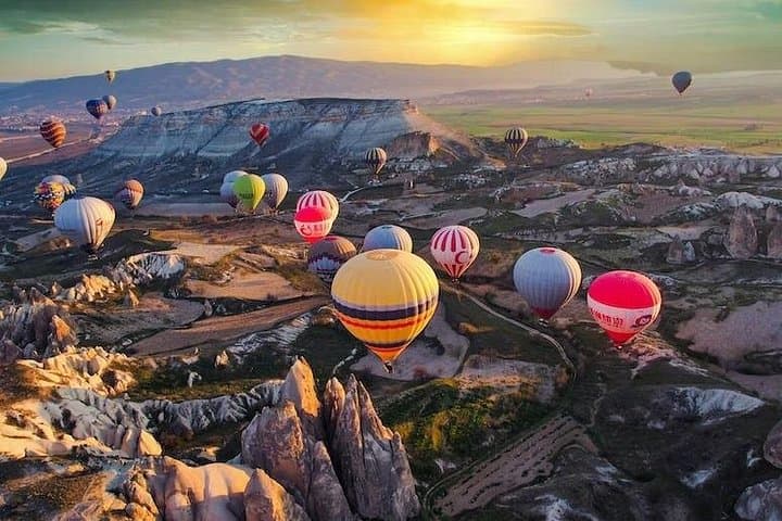 Private Cappadocia Balloon Flight: Sunrise Hot-Air Balloon Over Fairy Chimneys photo 4