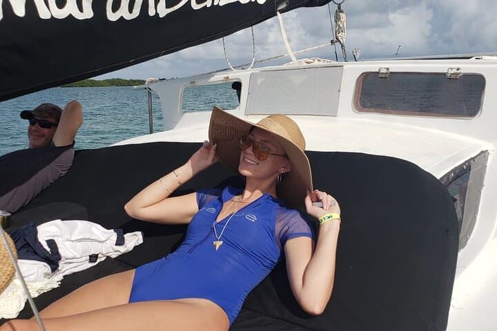 Mexico Rocks Day Sail: Snorkel Hol Chan & Natural Pool with Belizean Buffet photo 6