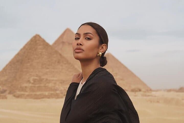 Private Giza Pyramids & Sphinx Day Tour with Grand Egyptian Museum