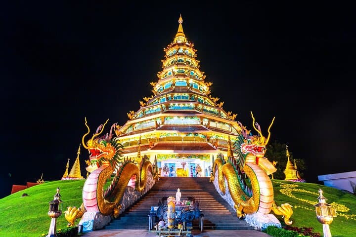 Chiang Rai by Night: Temples, Night Bazaar & Northern-Style Dinner photo 3