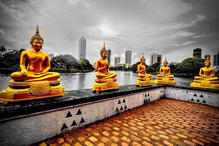 Colombo City Tour: Marine Drive, Temples & Colonial Landmarks photo 5