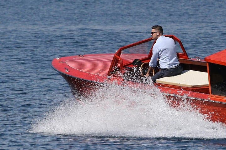 Private Wooden Boat Tour on Lake Como — 2‑Hour Luxury Cruise from Como photo 4