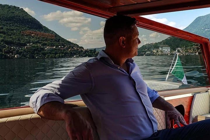 Private Two-Hour Wooden Boat Tour on Lake Como: Villas, Views & Waterfront History photo 2
